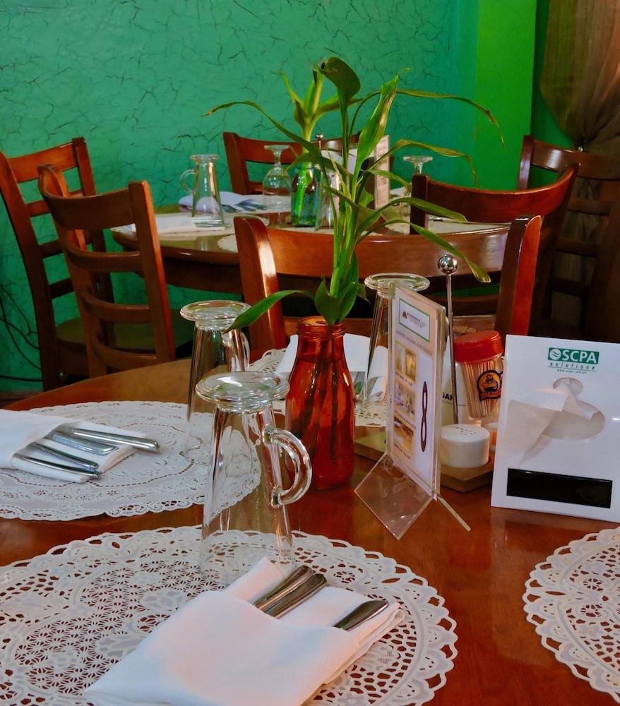 Tinhat Halal حلال Certified Boutique Hotel And Restaurant Davao Екстер'єр фото