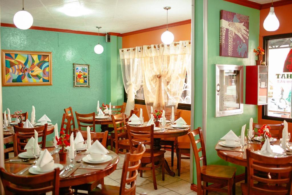 Tinhat Halal حلال Certified Boutique Hotel And Restaurant Davao Екстер'єр фото