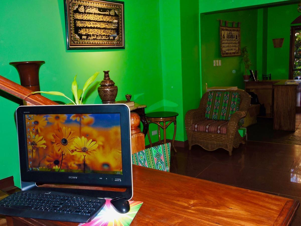 Tinhat Halal حلال Certified Boutique Hotel And Restaurant Davao Екстер'єр фото