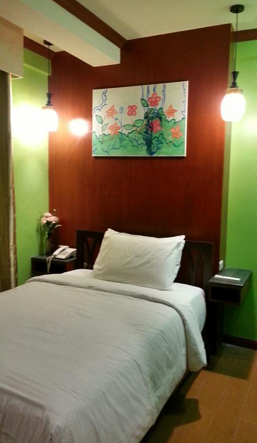 Tinhat Halal حلال Certified Boutique Hotel And Restaurant Davao Екстер'єр фото