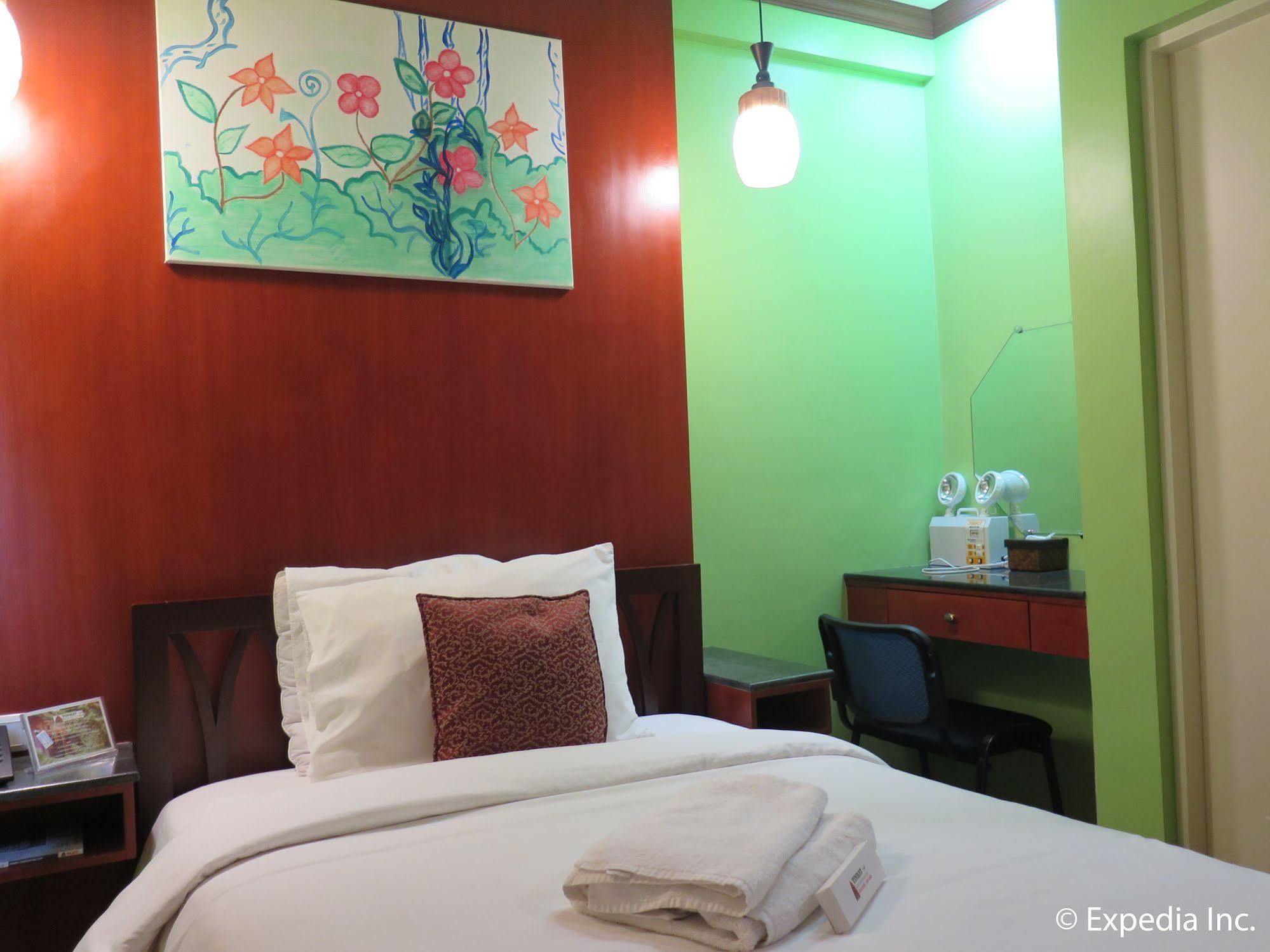 Tinhat Halal حلال Certified Boutique Hotel And Restaurant Davao Екстер'єр фото