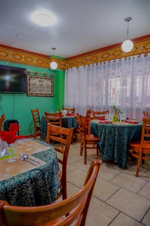 Tinhat Halal حلال Certified Boutique Hotel And Restaurant Davao Екстер'єр фото